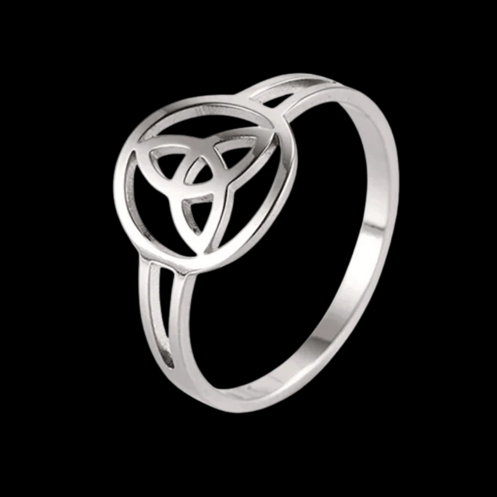 Anillo Triqueta Circular en Acero Inoxidable